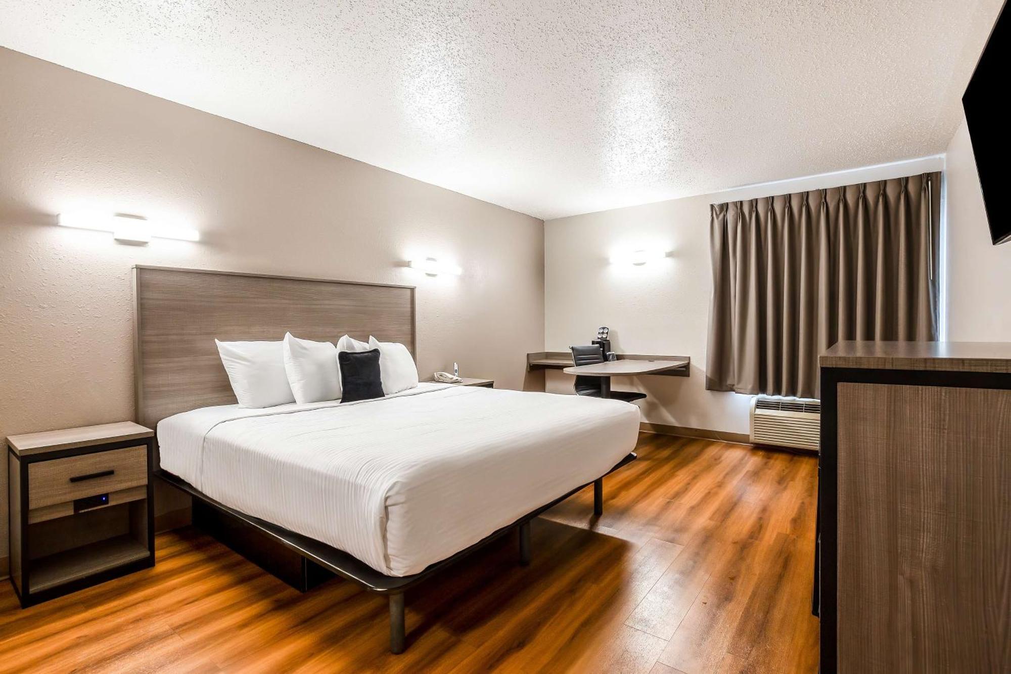 Red Lion Inn & Suites Pontoon Beach Екстериор снимка