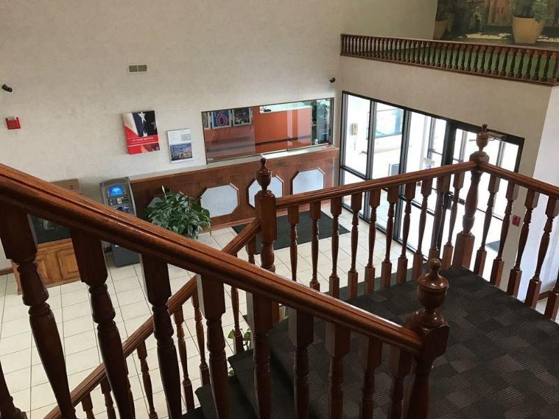 Red Lion Inn & Suites Pontoon Beach Екстериор снимка